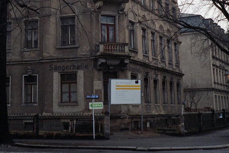 Dresden-Striesen, Augsburger Straße, 12-1993.jpg - Sängerhalle